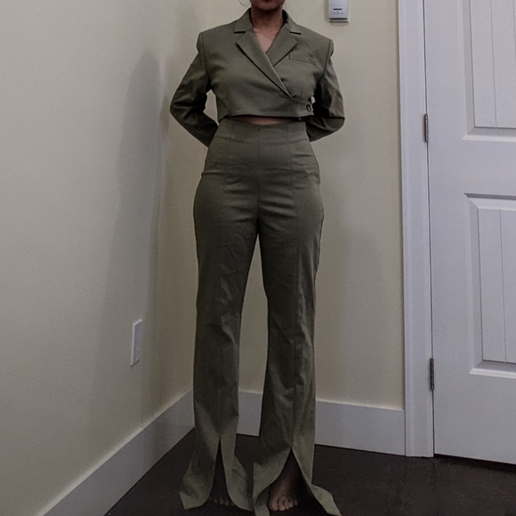 NWT OAK + FORT Cropped Blazer Discontinued - Picture 4 of 6